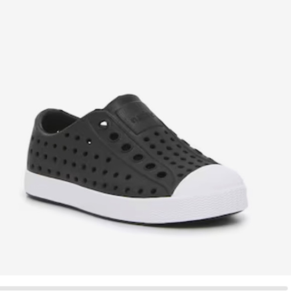 Native Jefferson Slip Ons